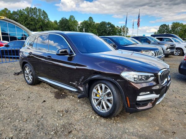 2018 BMW X3 sDrive30i — Passenger 3/4