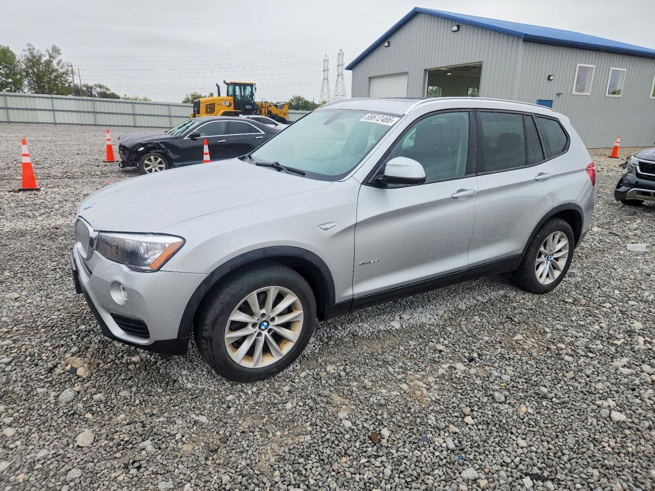2015 BMW X3 xDrive28i — Front 3/4