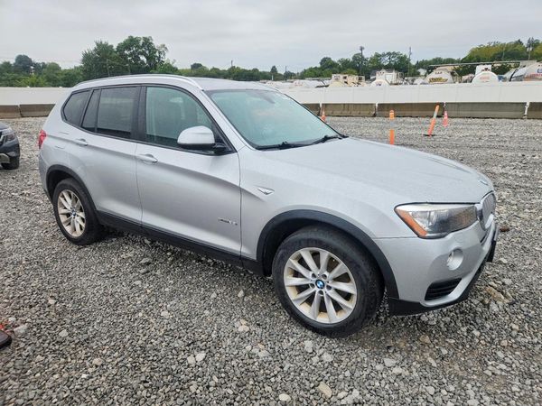 2015 BMW X3 xDrive28i — Passenger 3/4