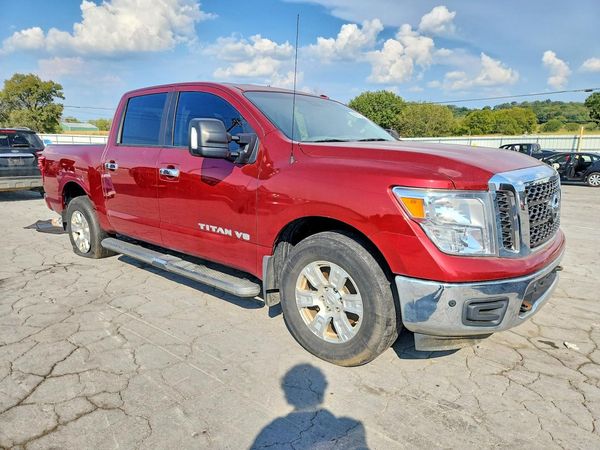 2018 NISSAN TITAN — Passenger 3/4