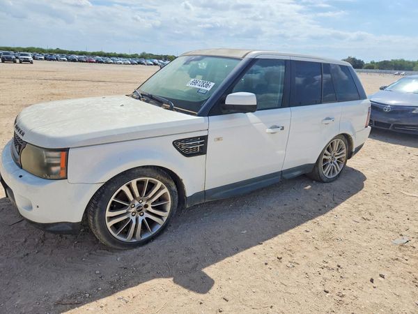 2012 LAND ROVER RANGEROVER HSE LUX — Front 3/4