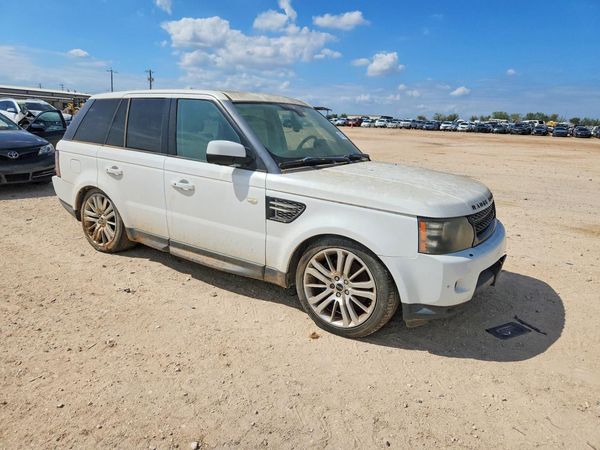 2012 LAND ROVER RANGEROVER HSE LUX — Passenger 3/4