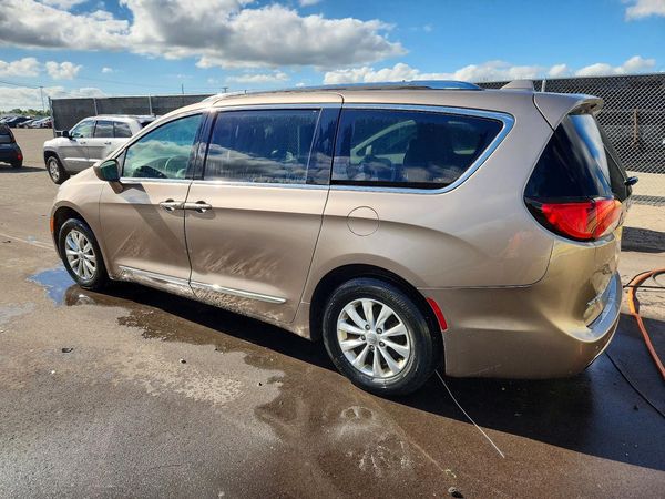 2018 CHRYSLER PACIFICA Touring L Plus — DSRA