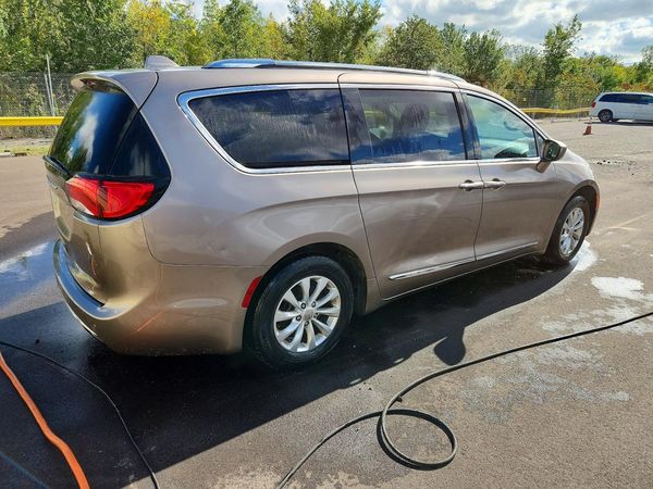 2018 CHRYSLER PACIFICA Touring L Plus — PSRA