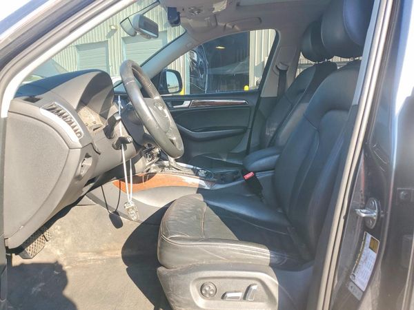 2017 AUDI Q5 quattro Premium Plus — DENT