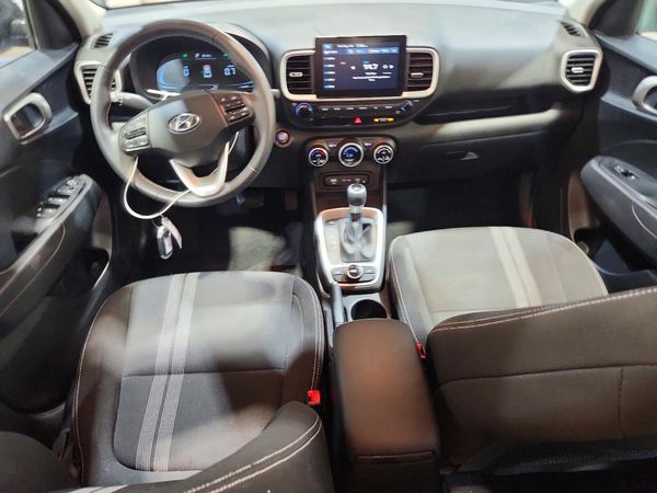 2026 HYUNDAI VENUE SEL, SEL w/ 2-Tone Roof — CKPT