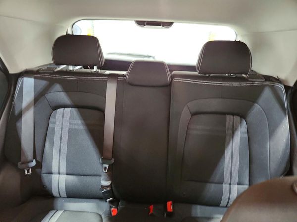 2026 HYUNDAI VENUE SEL, SEL w/ 2-Tone Roof — SUVN