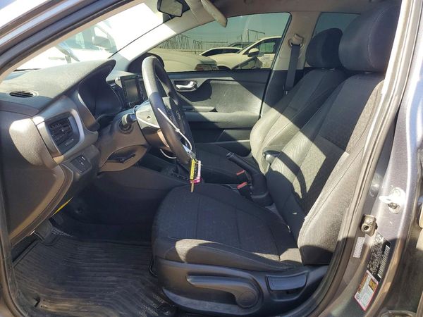 2020 KIA RIO — DENT
