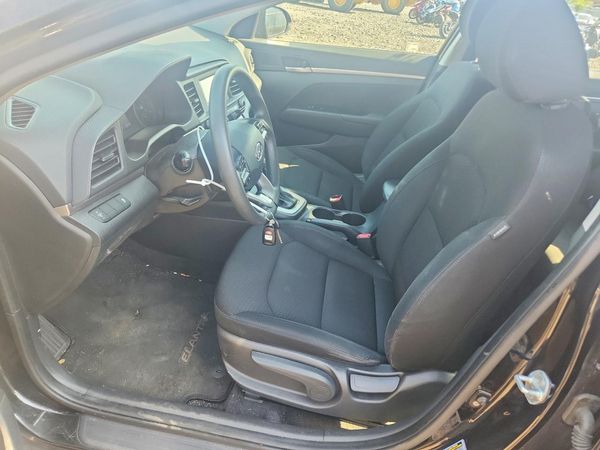 2019 HYUNDAI ELANTRA SE — DENT