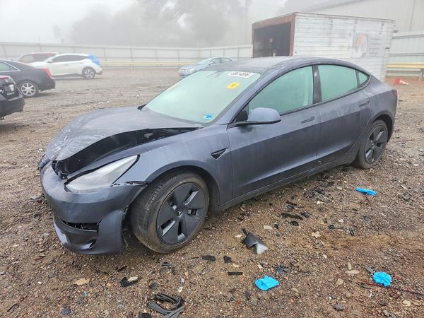 2022 TESLA MODEL 3 — Front 3/4