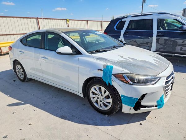 2017 HYUNDAI ELANTRA SE Base — Passenger 3/4