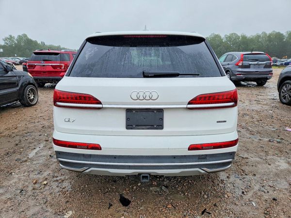2021 AUDI Q7 quattro Premium — DIRR