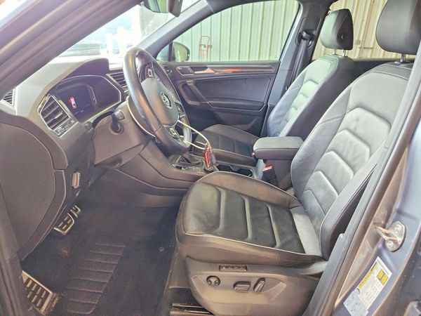 2020 VOLKSWAGEN TIGUAN — DENT