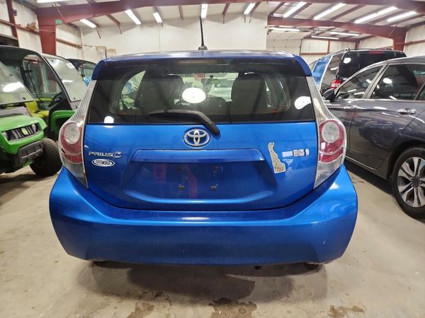 2013 TOYOTA PRIUS C TH — DIRR