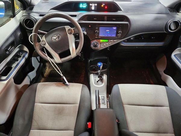 2013 TOYOTA PRIUS C TH — CKPT