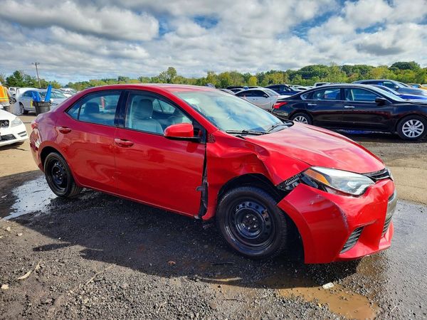 2015 TOYOTA COROLLA L/LE — Passenger 3/4