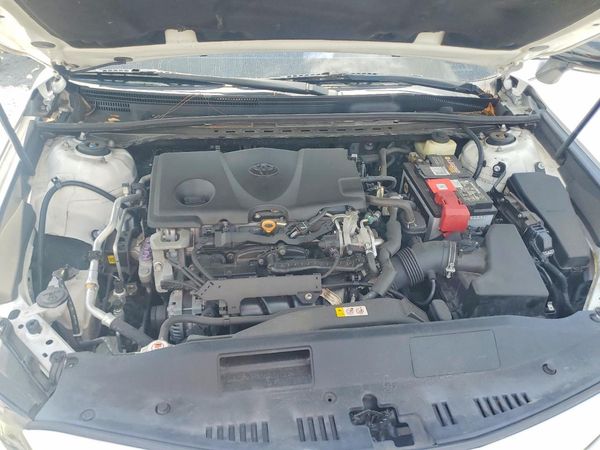 2018 TOYOTA CAMRY L/LE/SE/XLE — Engine bay