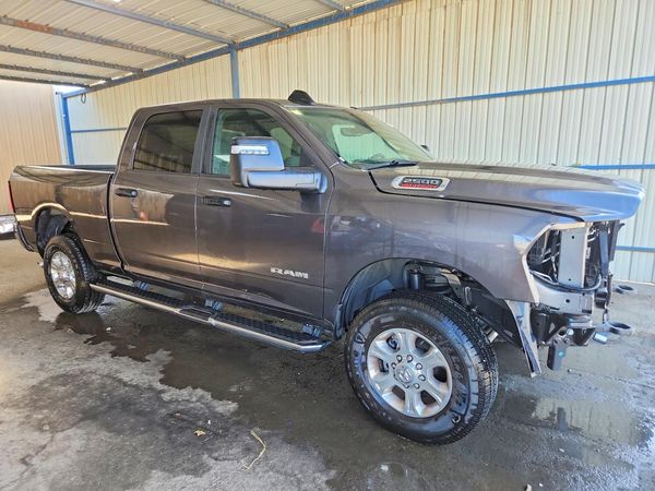 2026 RAM 2500 Big Horn — Passenger 3/4