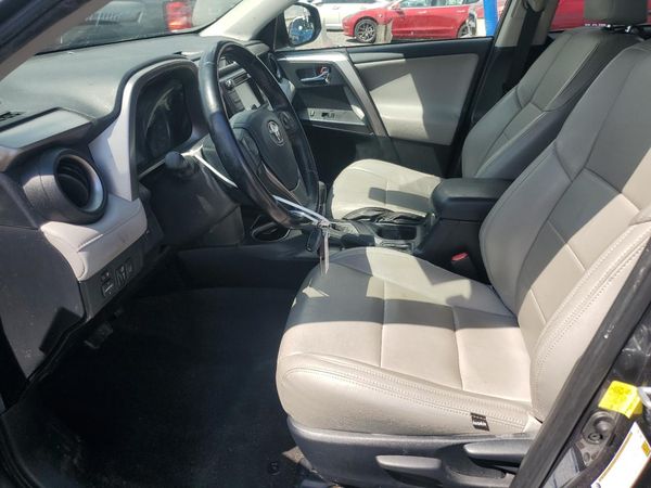 2017 TOYOTA RAV4 XLE — DENT