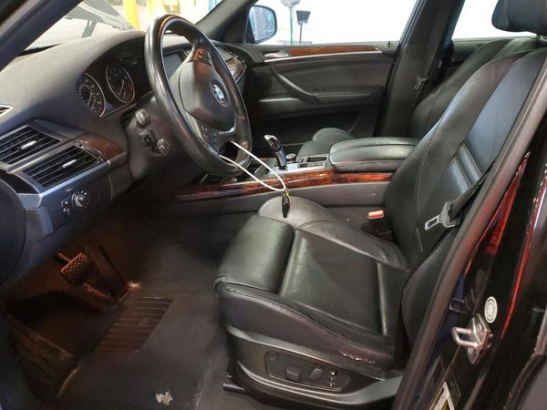 2012 BMW X5 xDrive35i — DENT