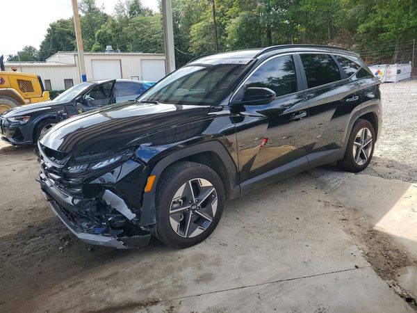 2026 HYUNDAI TUCSON SEL, SEL Plus — Front 3/4