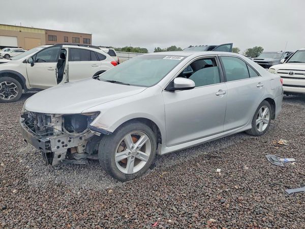 2013 TOYOTA CAMRY — DSFA — Front 3/4