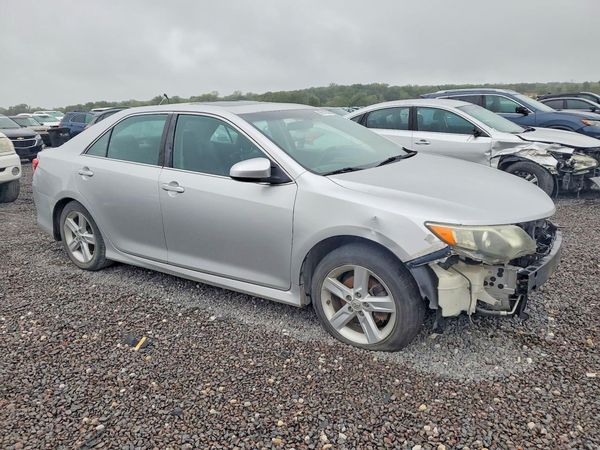 2013 TOYOTA CAMRY — Passenger 3/4