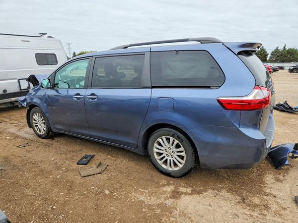 2015 TOYOTA SIENNA — DSRA