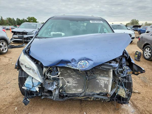 2015 TOYOTA SIENNA — DIRF