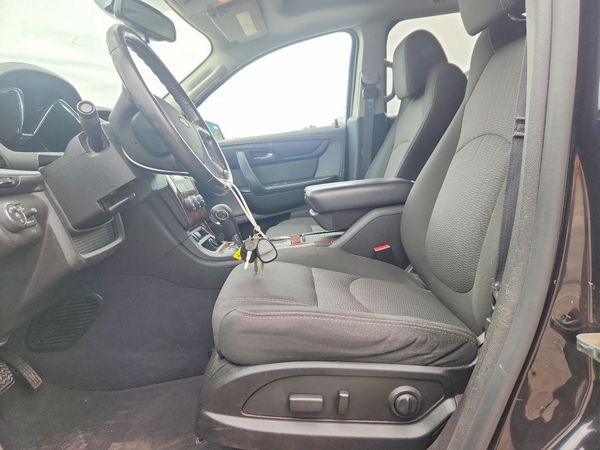 2014 CHEVROLET TRAVERSE 1LT — DENT