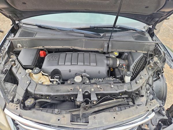 2014 CHEVROLET TRAVERSE 1LT — Engine bay