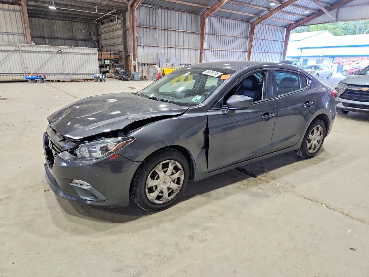 2016 MAZDA 3 SV/Base — Front 3/4