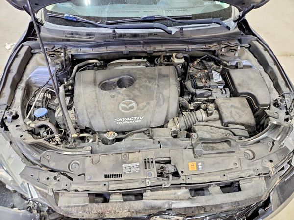 2016 MAZDA 3 SV/Base — Engine bay