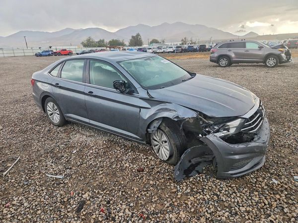 2019 VOLKSWAGEN JETTA — Passenger 3/4