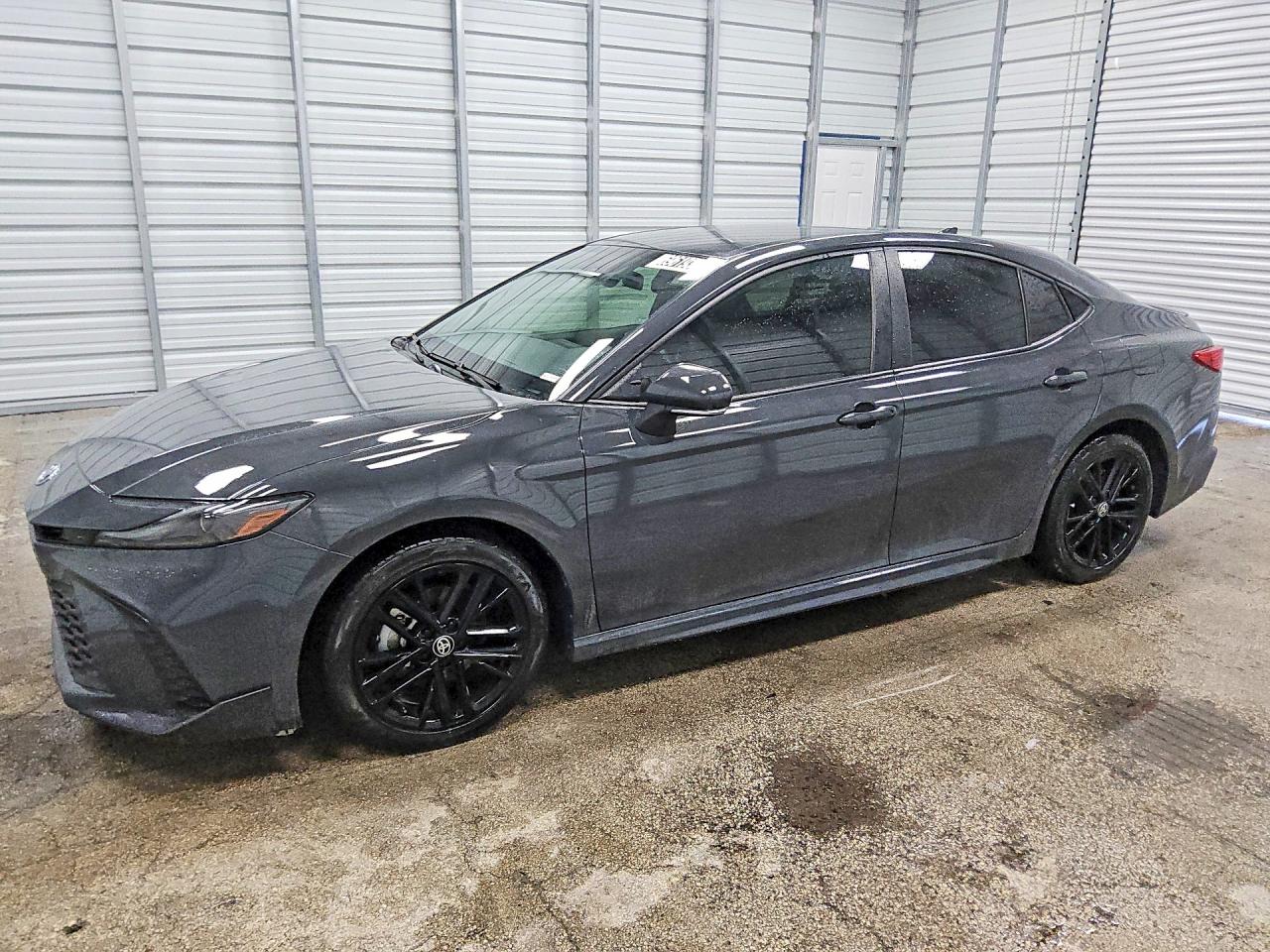 2025 TOYOTA CAMRY — Front 3/4