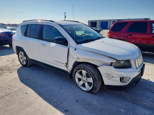 2016 JEEP COMPASS Sport — Passenger 3/4