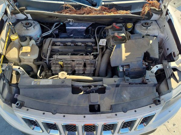 2016 JEEP COMPASS Sport — Engine bay