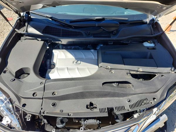 2015 LEXUS RX 350 — Engine bay