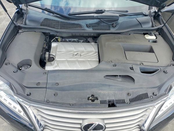 2014 LEXUS RX 350 — Engine bay