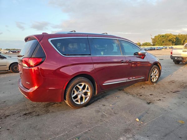 2017 CHRYSLER PACIFICA Limited — PSRA