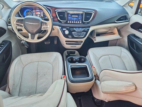 2017 CHRYSLER PACIFICA Limited — CKPT