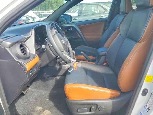 2017 TOYOTA RAV4 SE — DENT