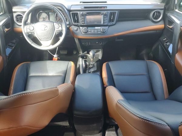2017 TOYOTA RAV4 SE — CKPT