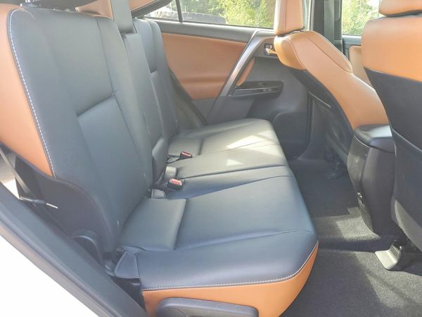2017 TOYOTA RAV4 SE — PSRS