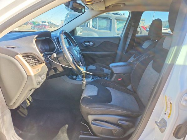 2014 JEEP CHEROKEE Latitude — DENT