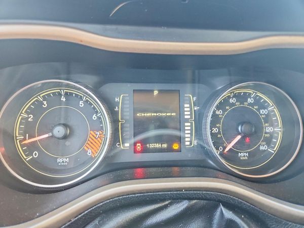 2014 JEEP CHEROKEE Latitude — ODOM