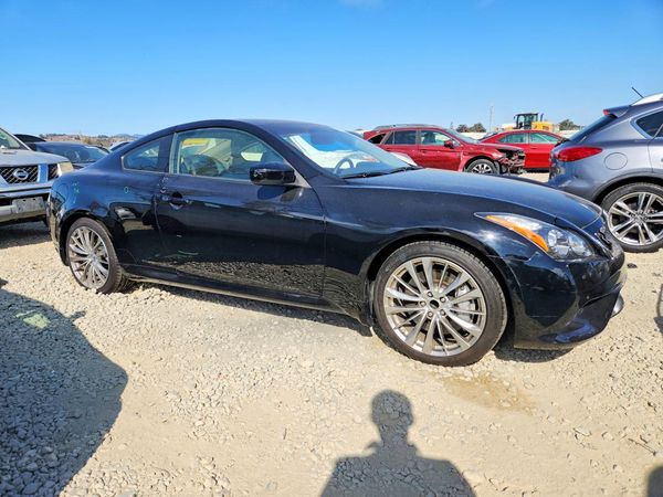 2013 INFINITI G37 — Passenger 3/4