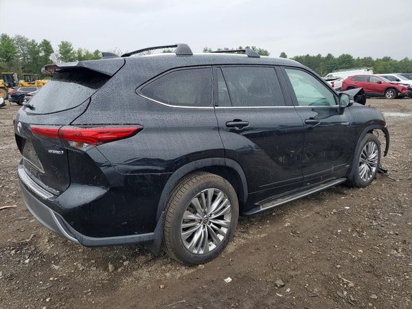2021 TOYOTA HIGHLANDER Platinum — PSRA