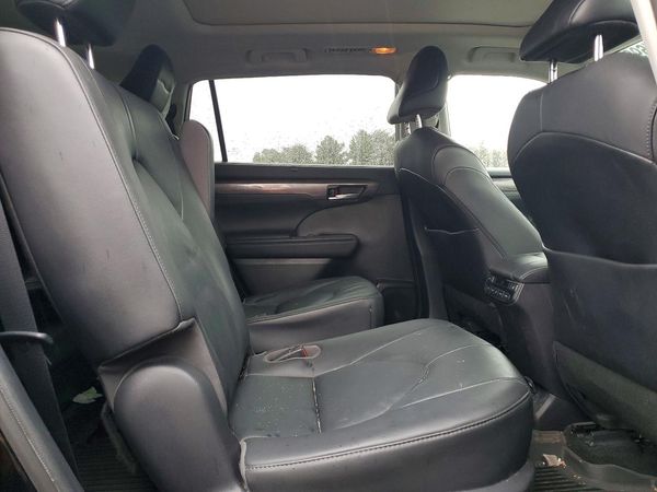 2021 TOYOTA HIGHLANDER Platinum — PSRS