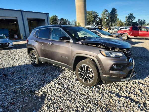 2022 JEEP COMPASS — Passenger 3/4